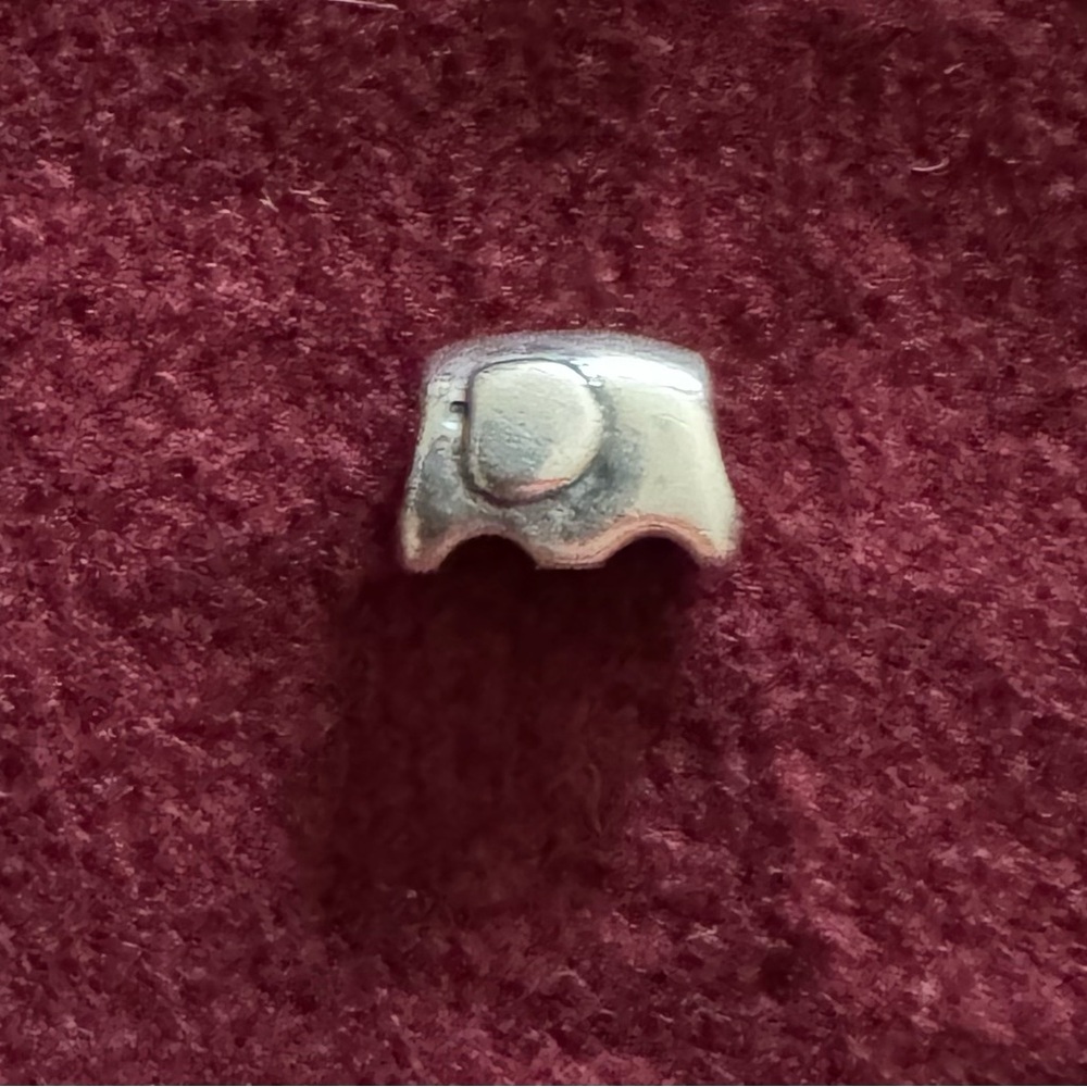 RARE Retired Pandora Elephant Sterling Silver Bead (sideways) - Picture 2 of 3